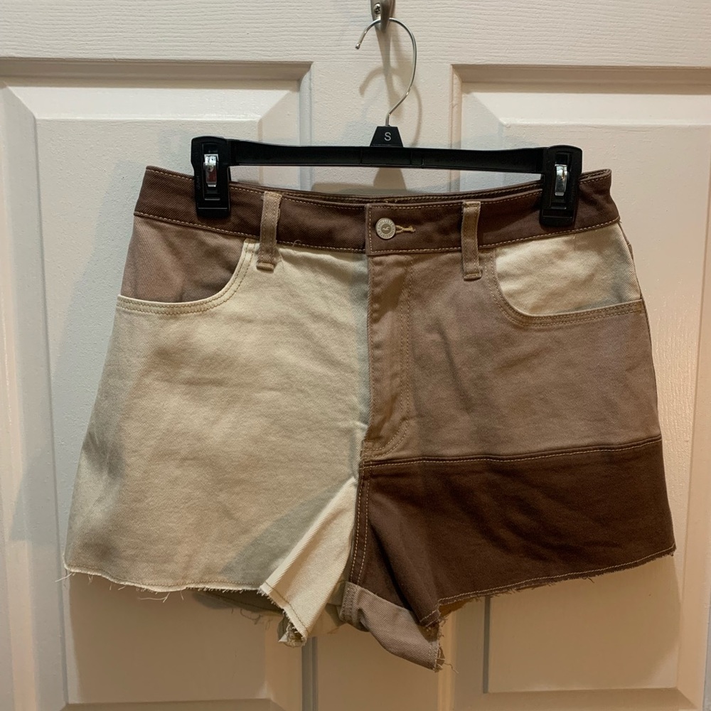 hollister ultra high rise brown patchwork mom shorts